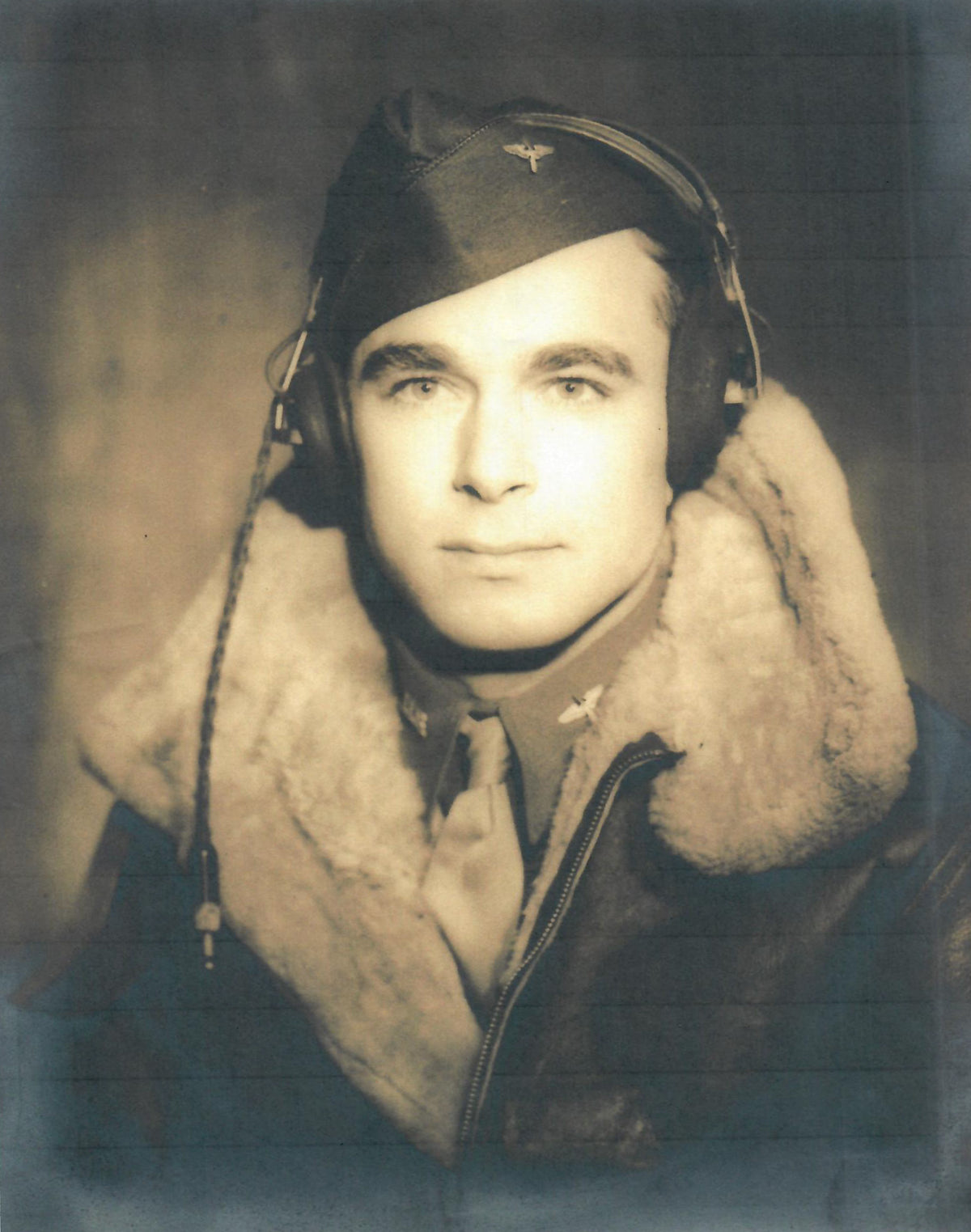 Ithaca M1911A1 45ACP SN:865858 MFG:1943 - Lt. Genther