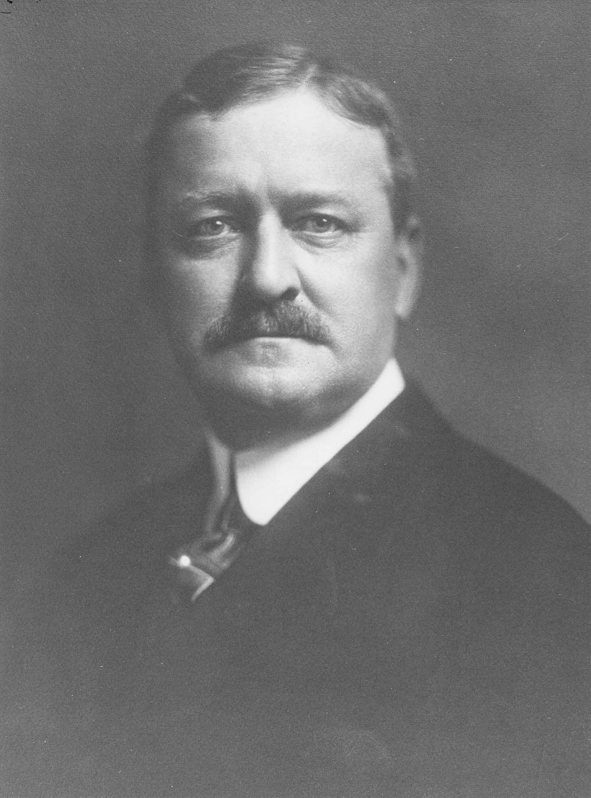 Colt Government Model 45ACP SN:C3381 MFG:1913 - Skinner